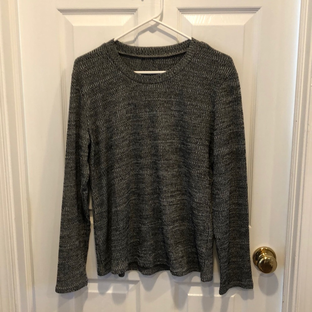 Long sleeve shirt. Black, White & Gray